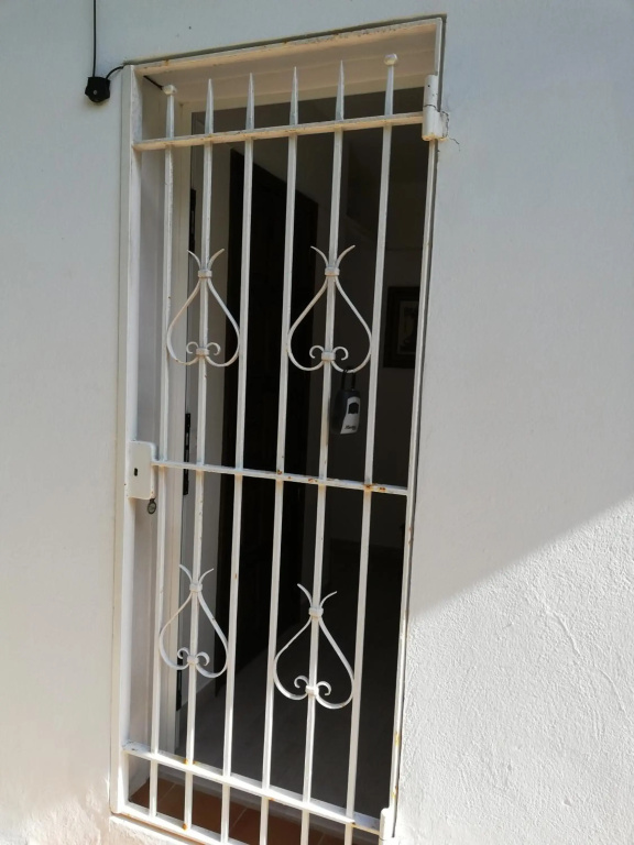 Sol y Mar 8-Maison jumelée avec terrasse, piscine et parking communautaire, surplomb de mer
