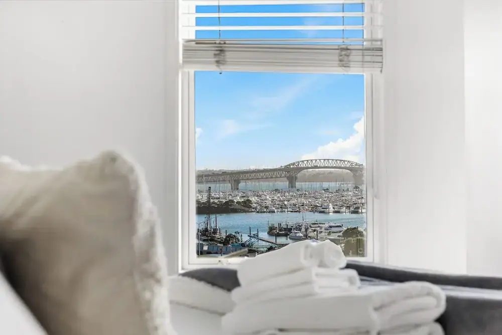 Charming 2BR Home Near City & Bay by Zodiak Stays
