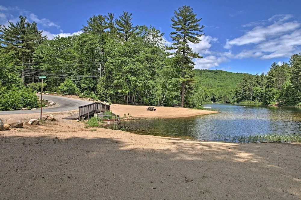 White Mountain Home Near Lakes & Kancamagus Hwy!
