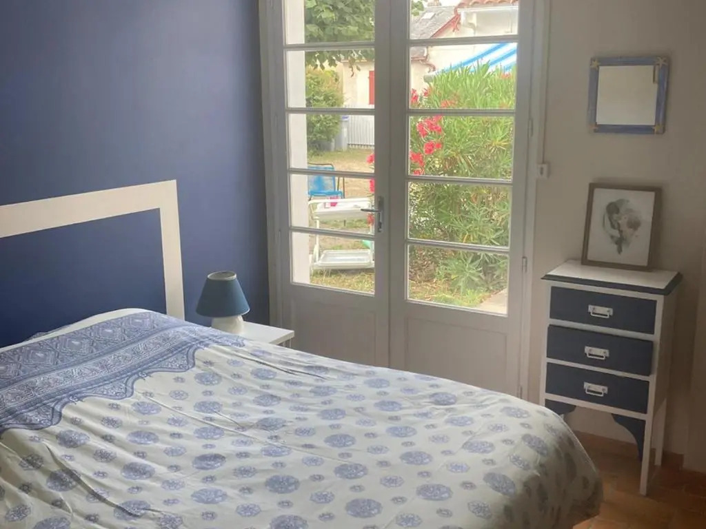 Maison Charmante Près Plage et Forêt, 5 Ch., Jardin, Parking, Quartier Calme - FR-1-652-2
