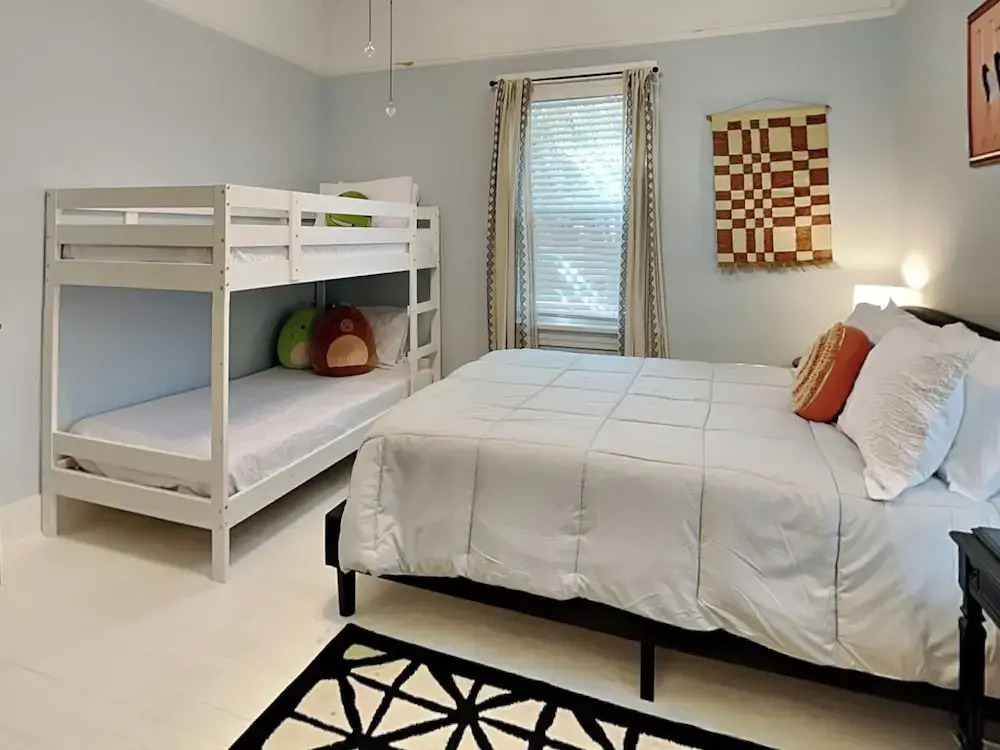 Trish's Stor Mara by Ryson Vacation Rentals