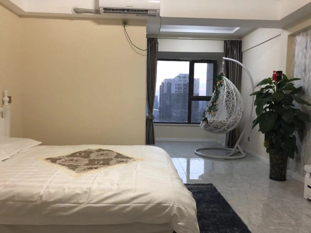 Xi'an Plaid House