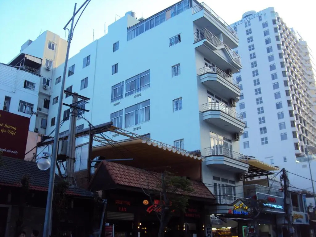 Blue Star Hotel