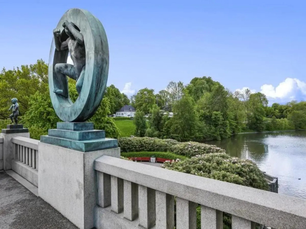 Keybutler Queen Astrids Aparthotel