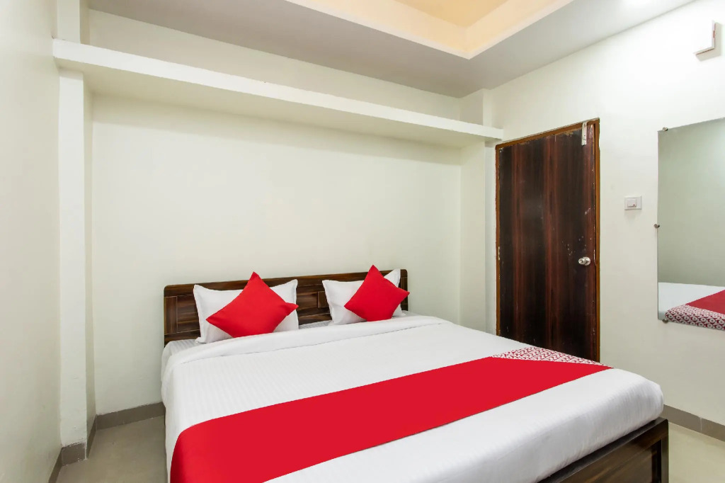 Hotel O Manjulam Regency