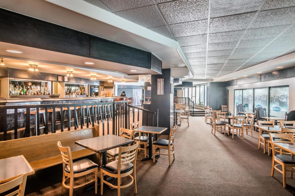 Howard Johnson Hotel Kitchener