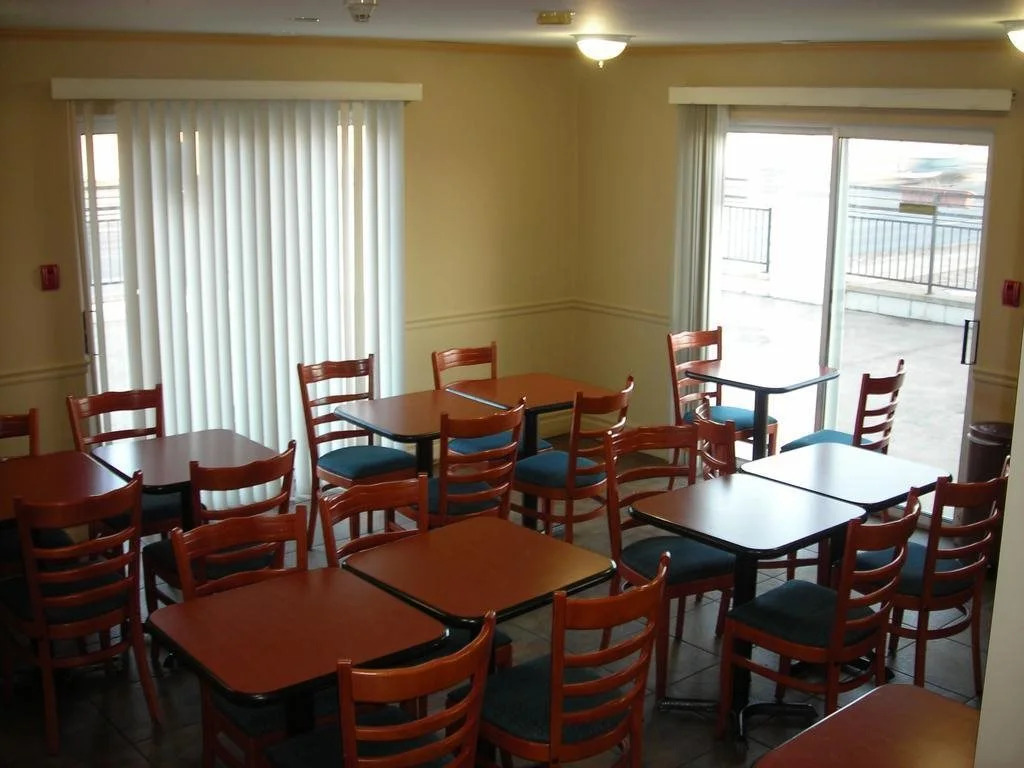 The Glengate Hotel & Suites