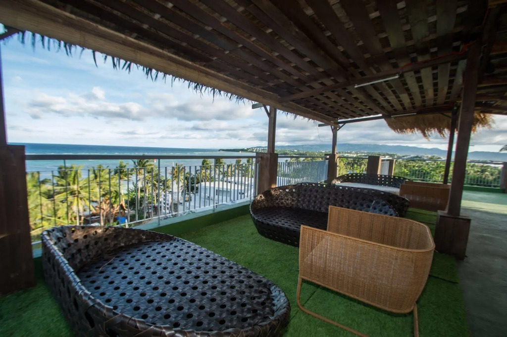 LuxeView Hotel