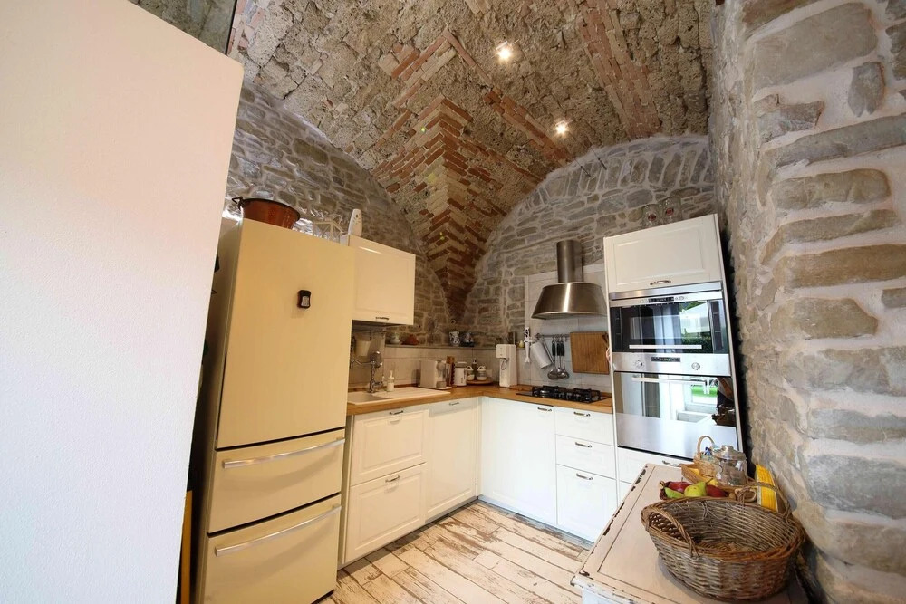 Studio in Popolano, with Wonderful Mountain View, Enclosed Garden And Wifi