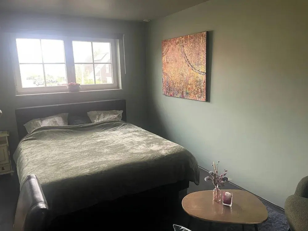 Room-be our Next Guest in Ghent