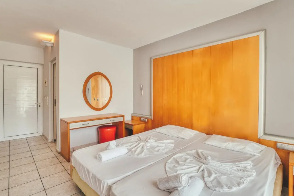Mojo Hotel Zante