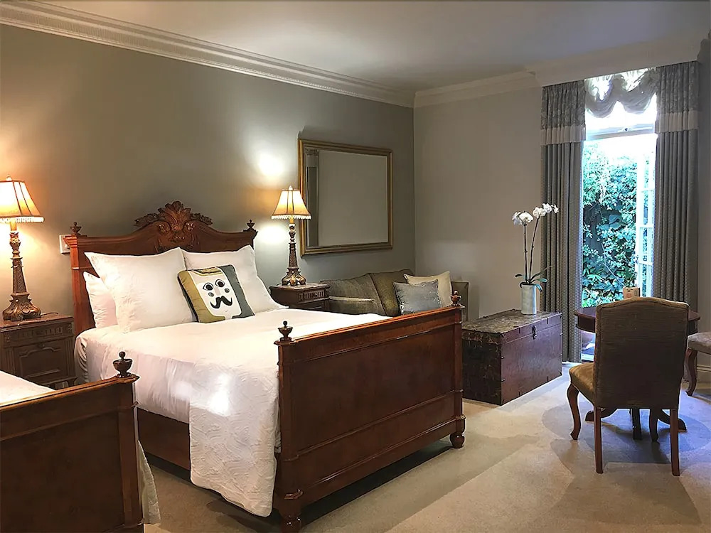 The Empyre Boutique Hotel