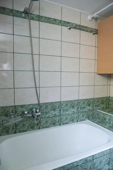 Sunny apartment-Διαμέρισμα45m2 στην πλατεία πάργης