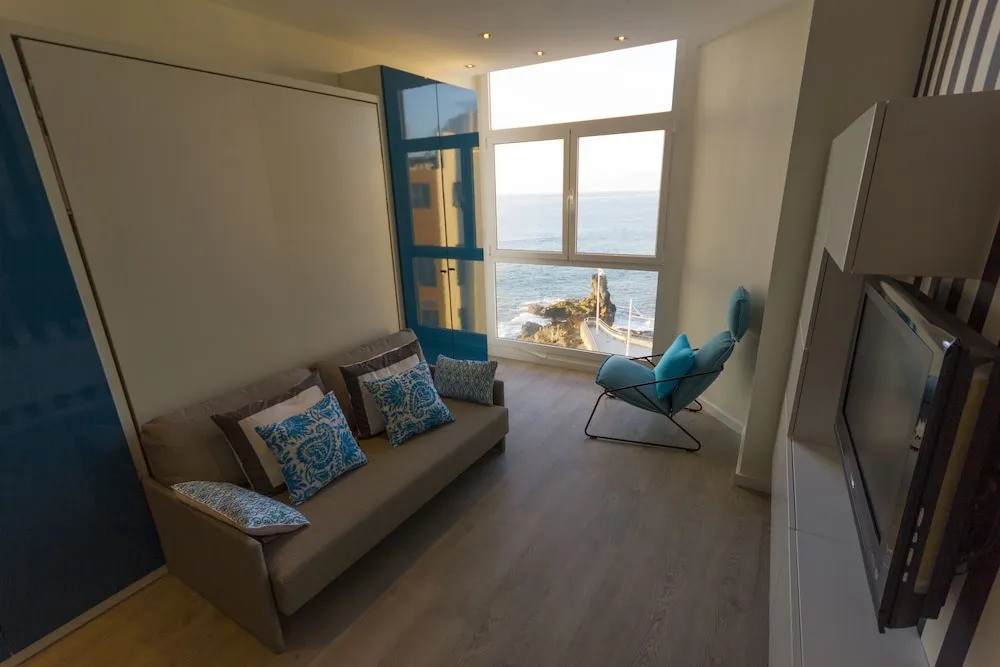 Virginias Dream Panoramic Sea View Loft