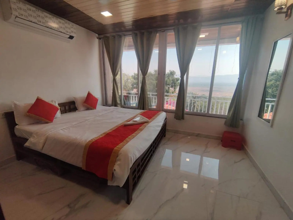 WhiteHouse Homestay by Oxystays Hospitality