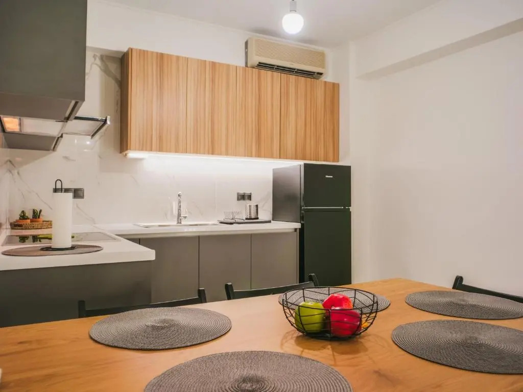 ChriLenia Apartments2
