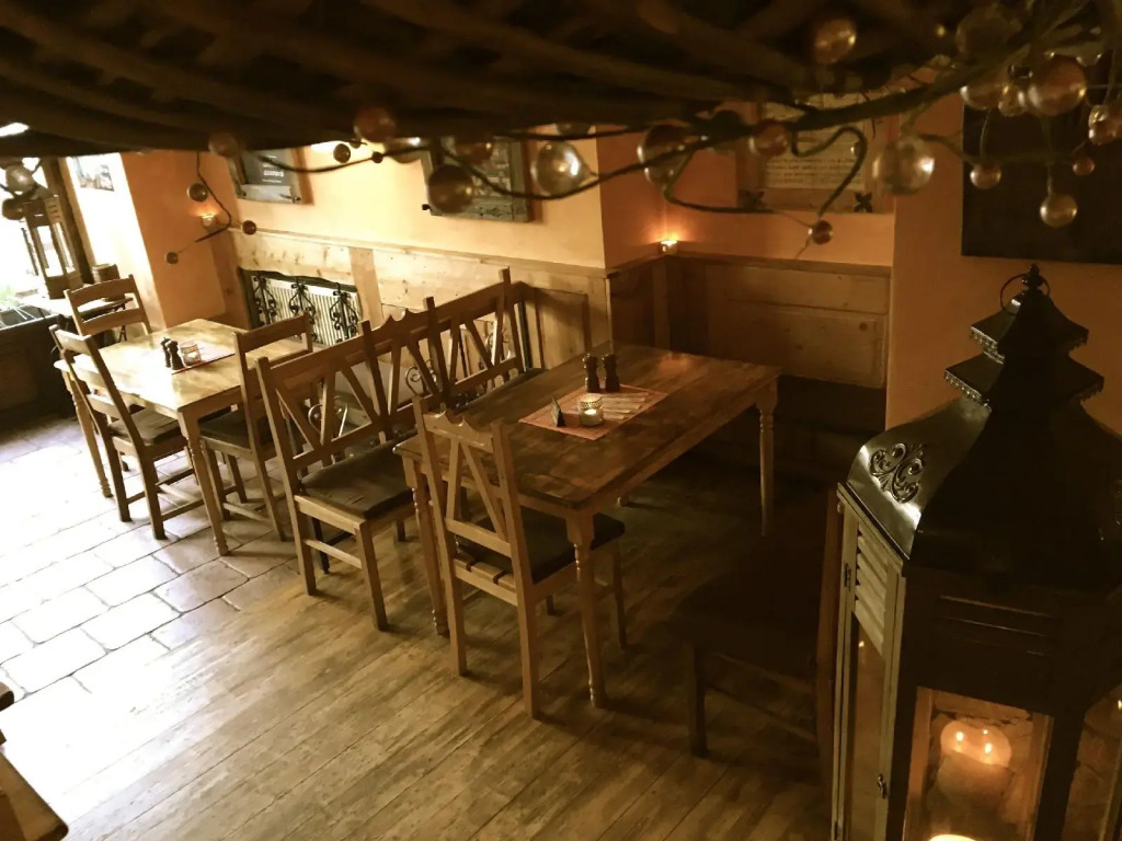 Atmosféra Rooms & Restaurant