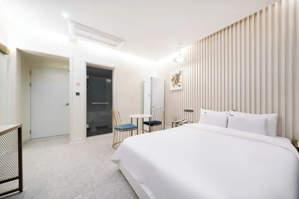 Suncheon Hound Hotel Suncheon Station Branch