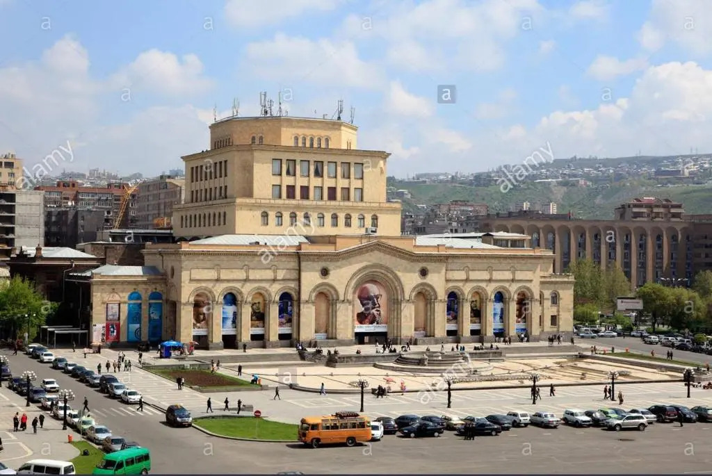 Republic Square by Dreamhouse reality