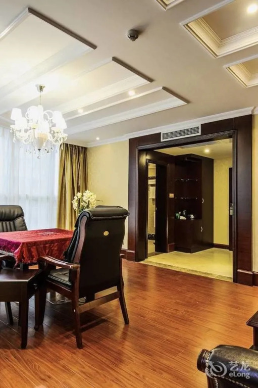 Aston Boutique Hotel