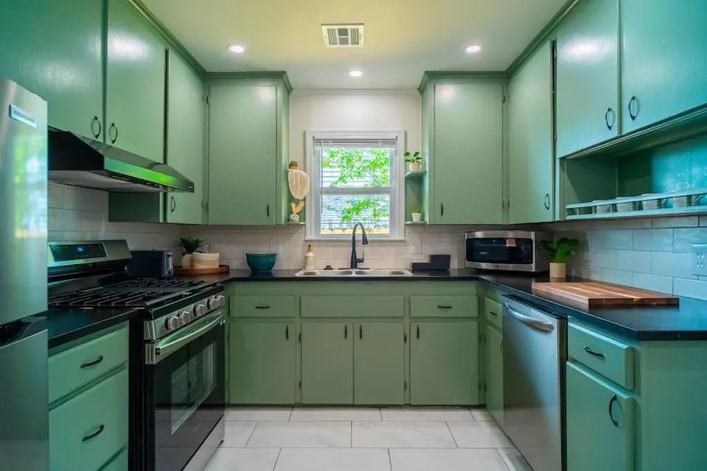 NEW! The Sage Home- Hot Tub Near Gathering Place