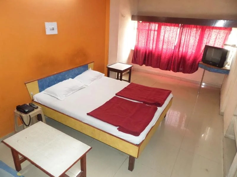 Hotel Shiv Palace Lodging