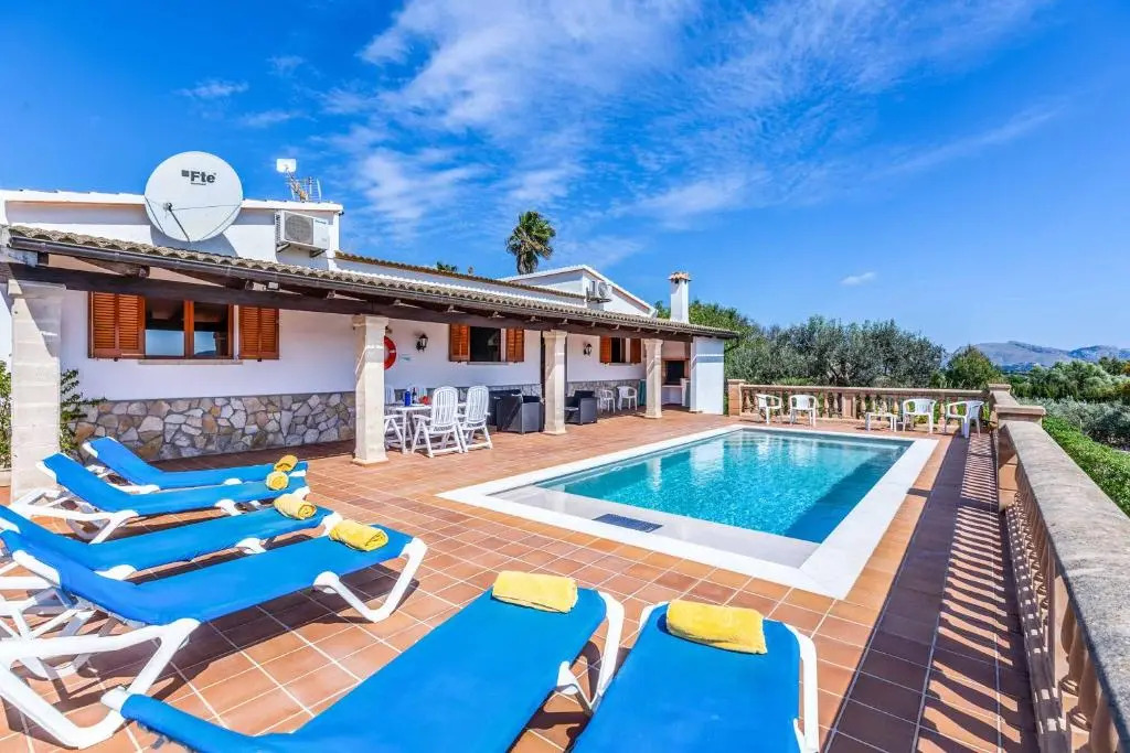 CA NA SUREDA by Sealand Villas