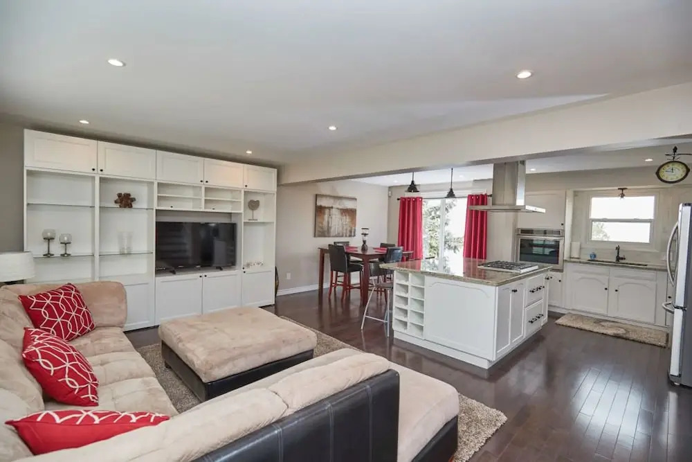 Niagara Lakeview Home