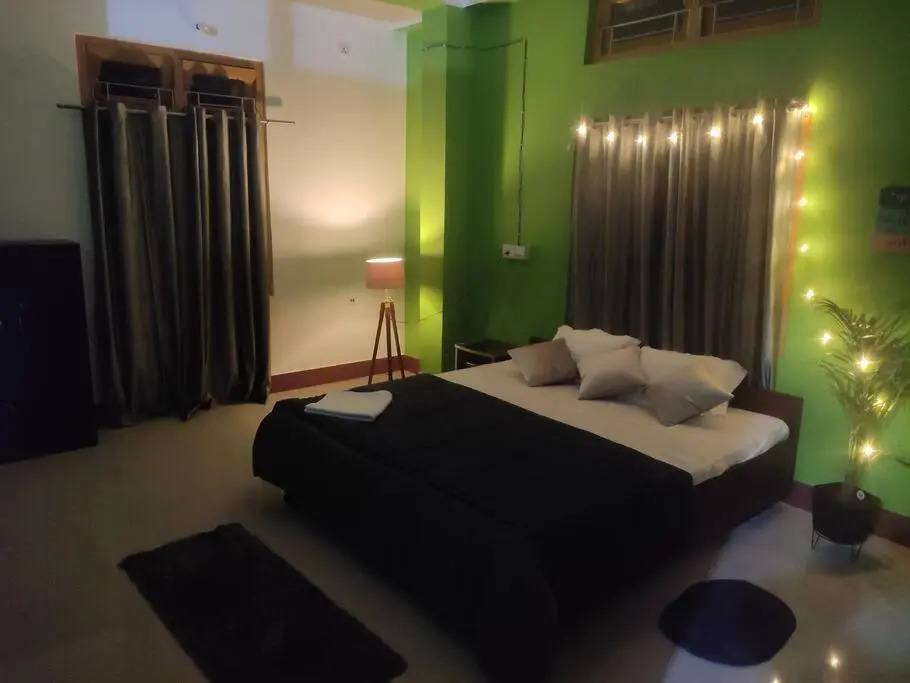 Aashna home