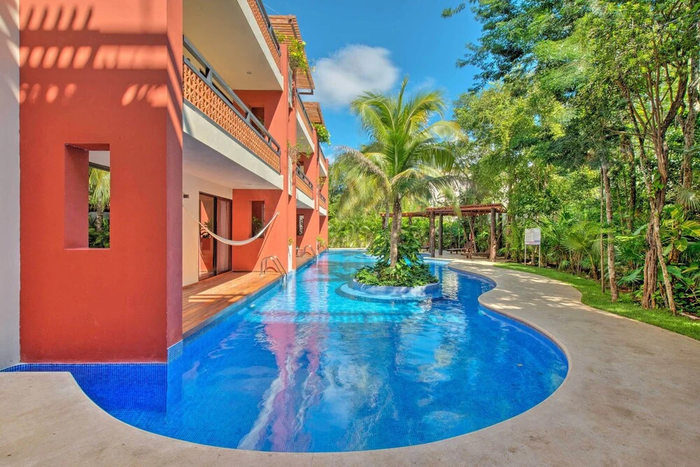 Resort-style Condo 3 Miles to Historic Tulum Ruins