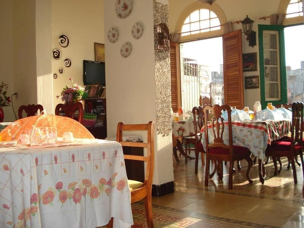 Sarita Rooms
