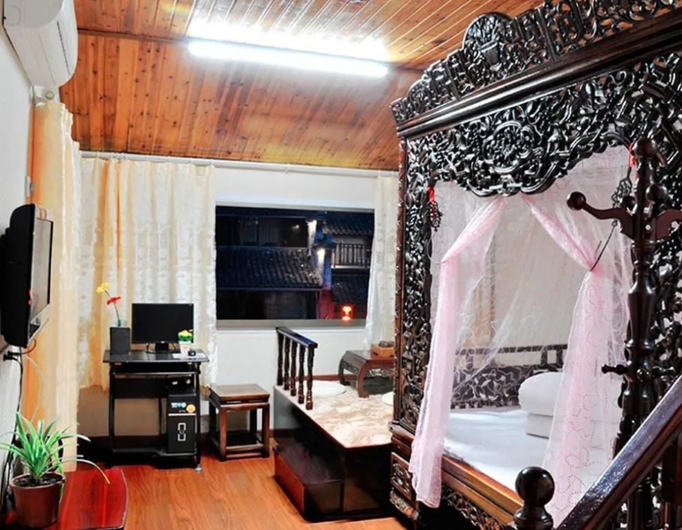 Xitang Wanghelou Inn