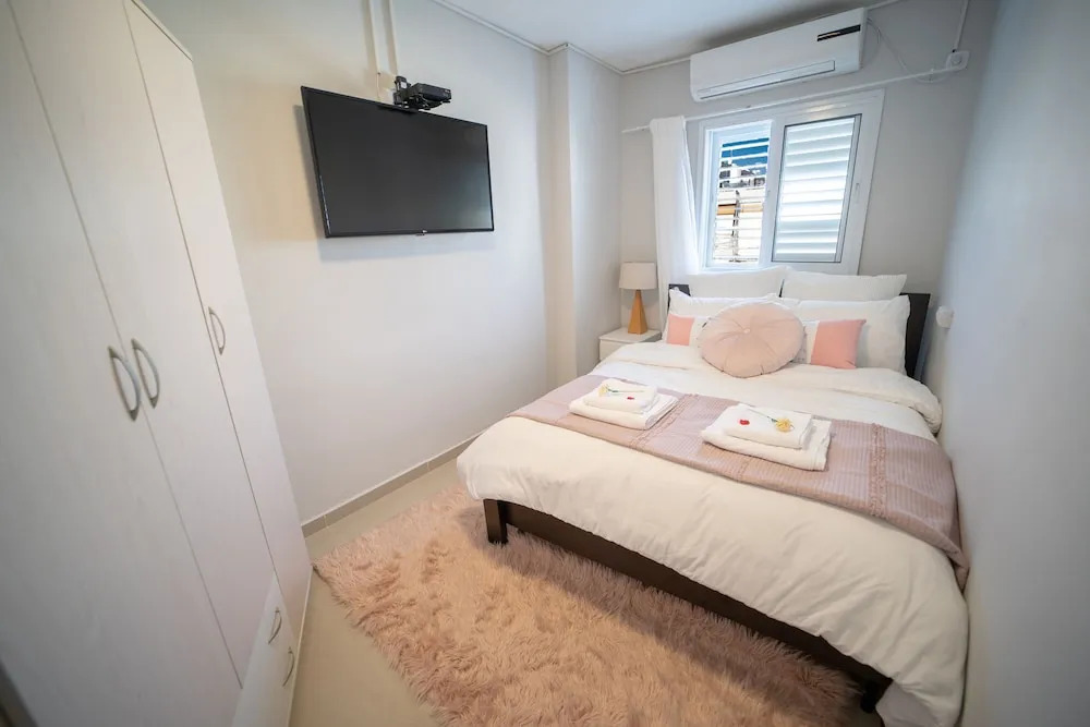 Amazing 3BDR Apartment Prime Location