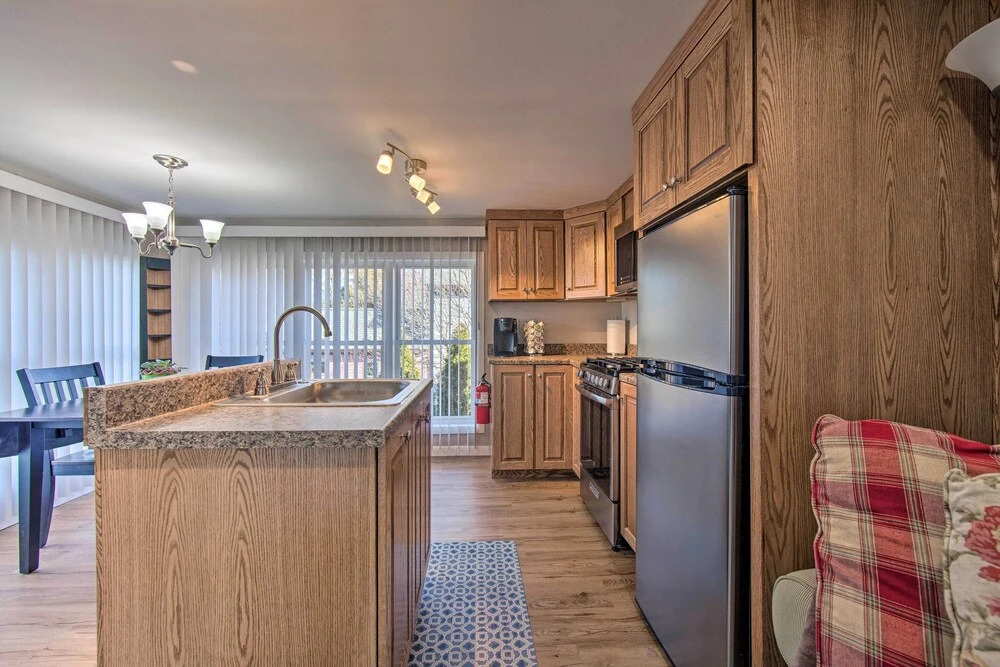 Central Hummelstown Apt: 4 Miles to Hershey Park!