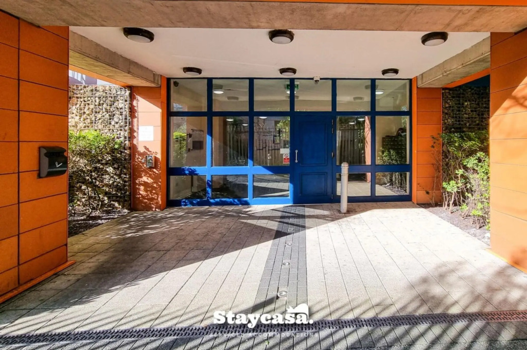 Luxury 1 bed Apartment Beautiful View With Parking