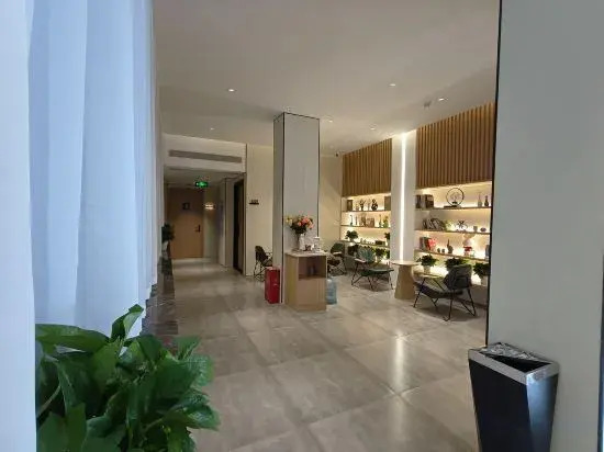 Changee Hotel (Chongbai Jiangjin Shopping Mall Commercial Pedestrian Street)