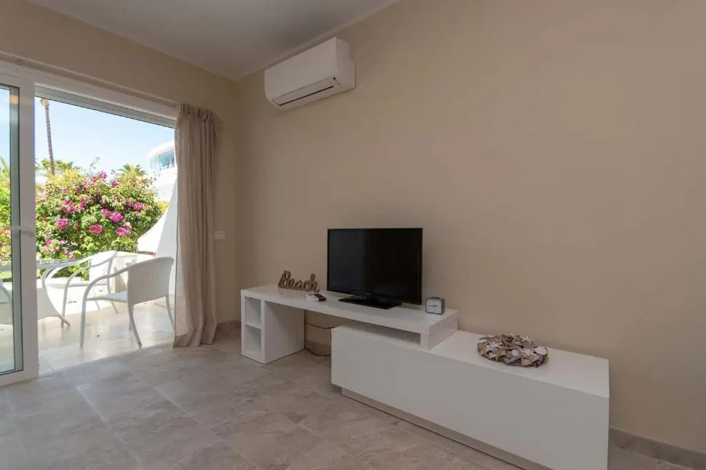 Altamira 73 - One Bed