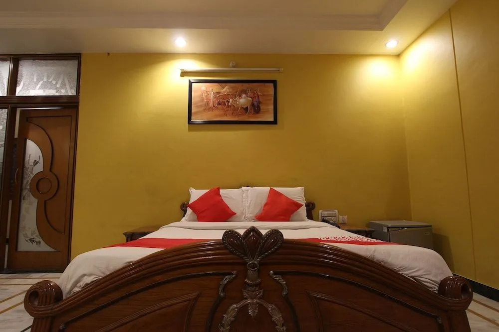 Oyo 35457 Hotel Kubera Palace
