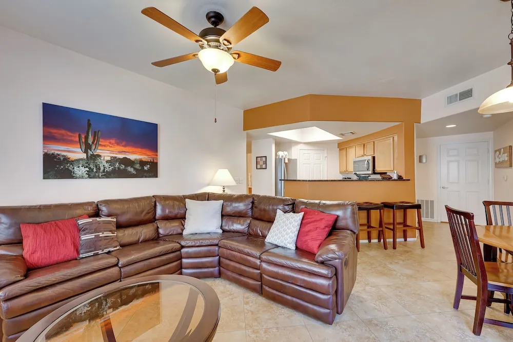 Communal Pool: Sunny First-floor Condo in Phoenix