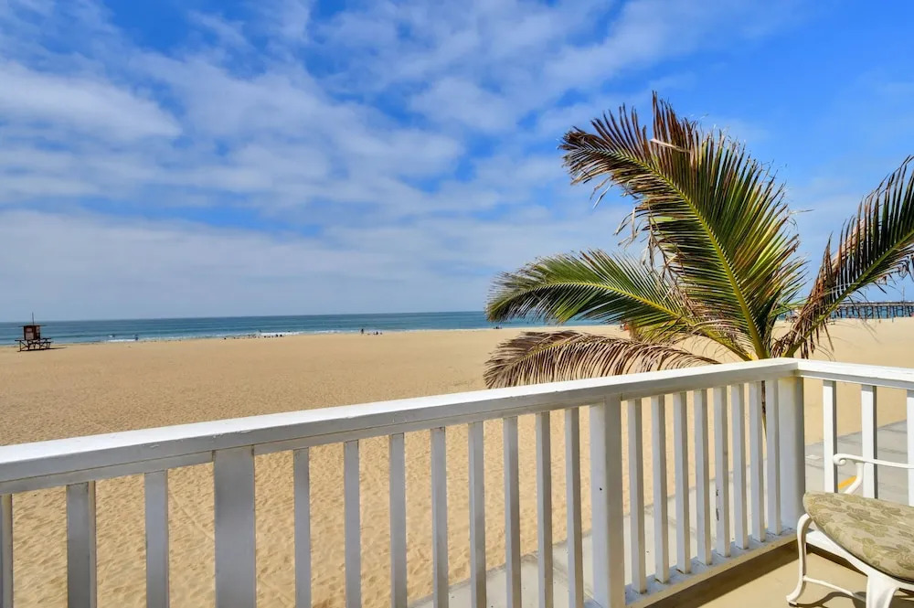 1904 W Ocean Front Grec 3 Bedroom Home
