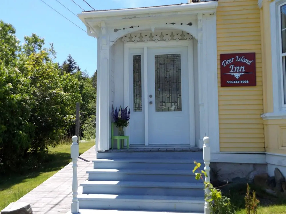 Deer Island Inn