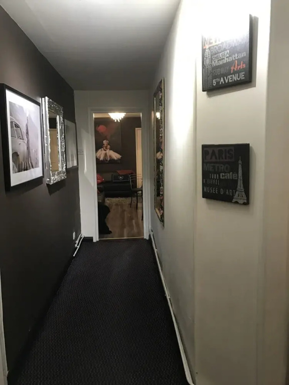 Carlton Kensington Apartments