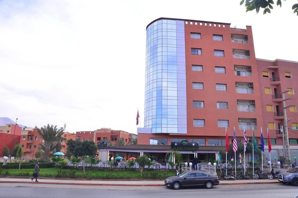 Hôtel Hadaik Ain Asserdoune