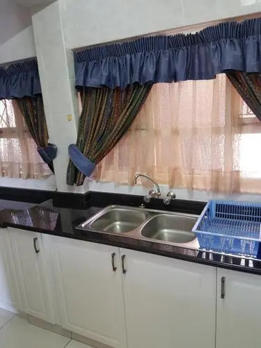 Beach frond apartment