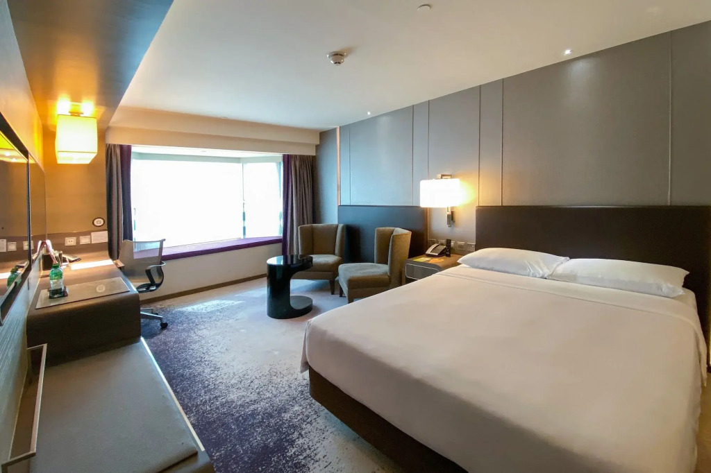 Royal Plaza Hotel