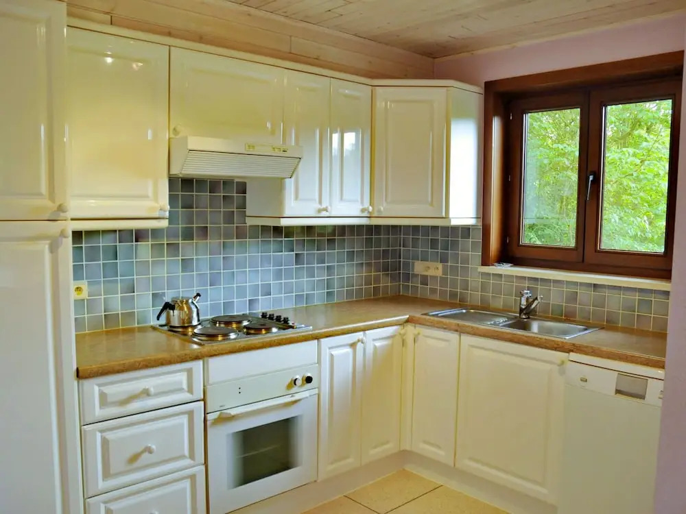 Holiday Home with Hot Tub & Steam Room in Forest