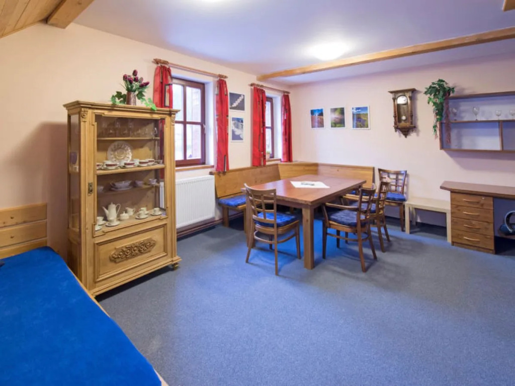 House Ostruzna 9576