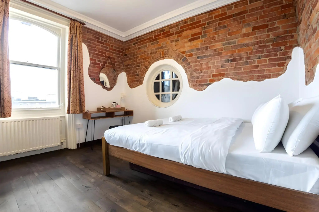 Palmers Lodge Swiss Cottage