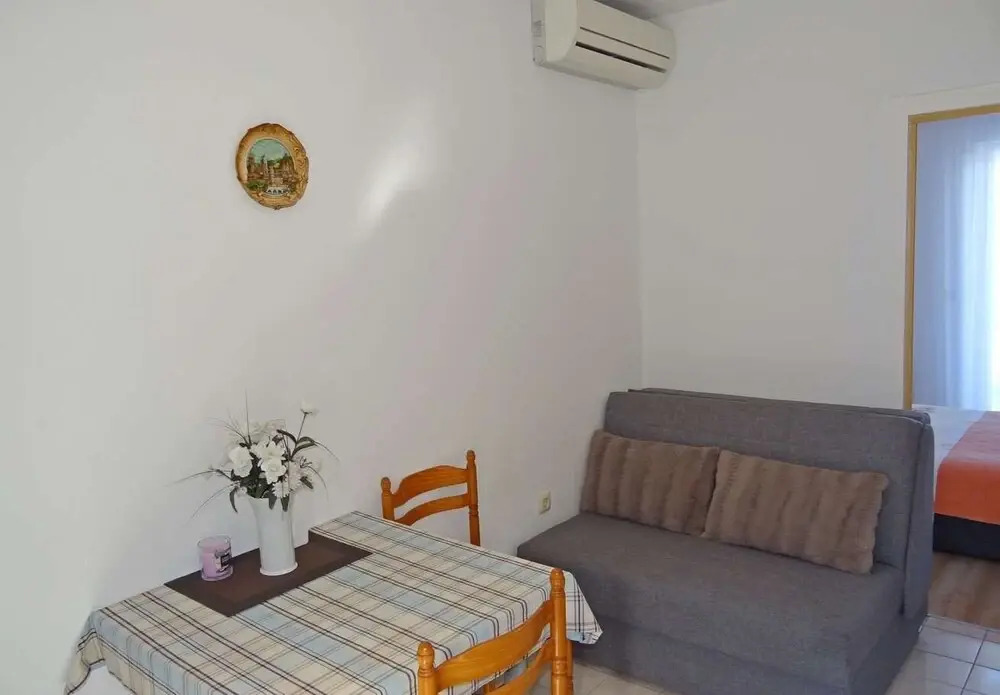 Tomislav - 120 m From Beach - A1