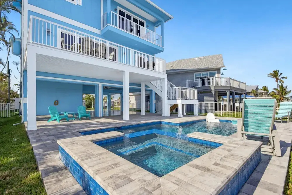 Blue Dolphin View